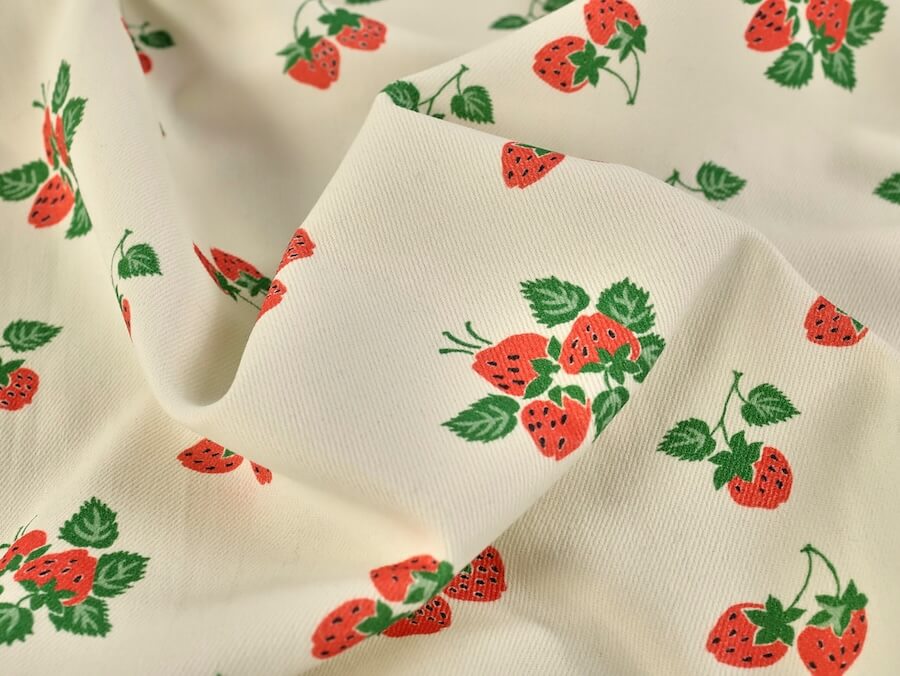 Fabric Godmother Strawberry Fayre Denim - Image 3