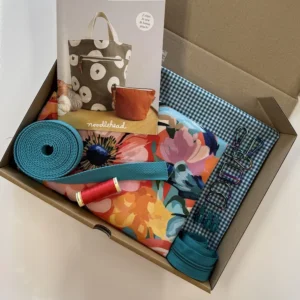 PRE ORDER: Noodlehead Quarry Tote Bag Making Kit - Teal Floral