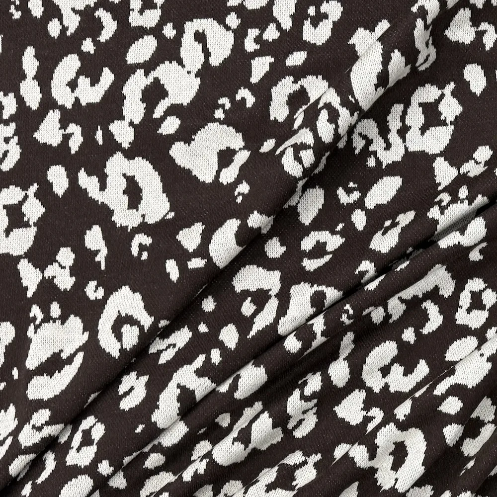 Soft Jacquard Knit - Brown and Cream Leopard Print - Image 4